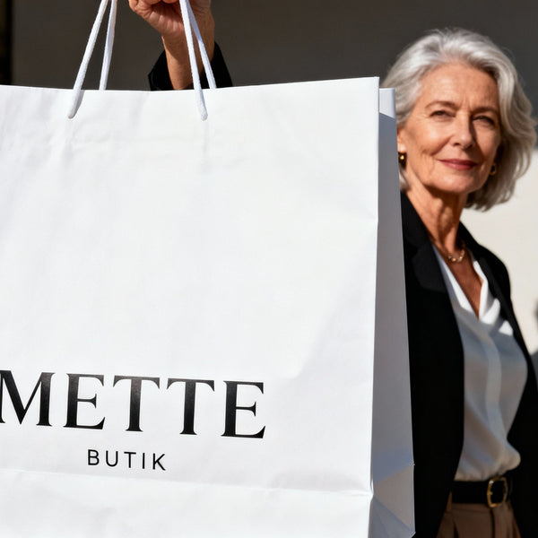 BLIV EN DEL AF METTE BUTIK-FAMILIEN